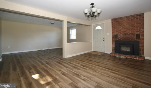 18023 Alpine Dr, Maugansville, MD 21767-1039