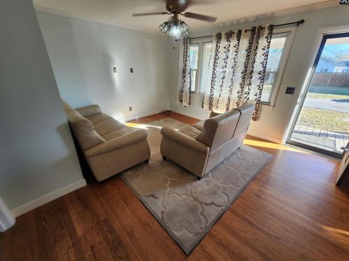 816 Poplar St, Cayce-West Columbia SC  29033-3616 exterior