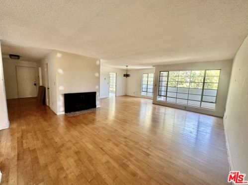 1224 Euclid St, Santa Monica, CA 90404-1018