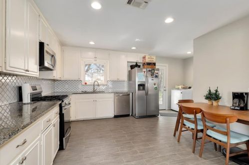 5621 Fursman Ave, Fort Worth TX  76114-4512 exterior