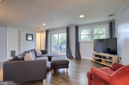 1117 Devonshire Rd, Lancaster PA  17601-1649 exterior