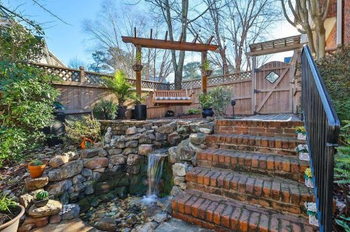 2282 Briarcliff Cmns, Atlanta GA  30345-2173 exterior