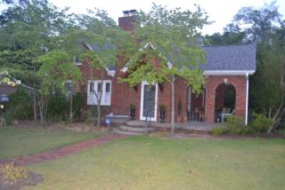 602 North St, Greenwood, SC 29649-2173