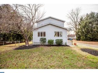 121 Colgate Ave, Somerdale, NJ 08083-1311
