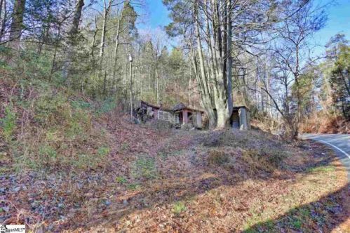 6 Caesars Head Hwy, Cleveland, SC 29635-9740