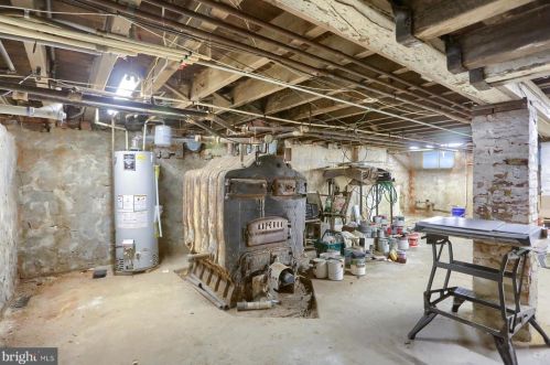 150 Walnut St, Lancaster PA  17602-5041 exterior