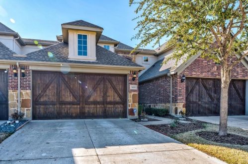 3009 Aurora Dr, Plano TX  75093-3300 exterior