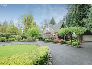 6210 Thiessen Rd, Portland OR  97267-1846 exterior