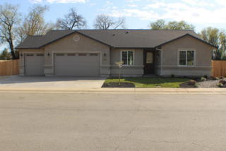 3331 Glenrock Way, Redding, CA 96001-4661