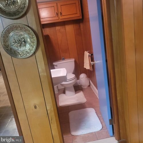 2329 11 St, Philadelphia PA 19133-1005 exterior