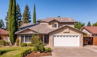 138 Amber Ave, Clovis, CA 93611-5346