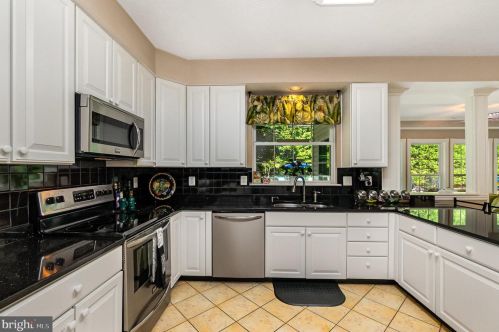 2318 Queensbury Dr, Fallston MD  21047-2928 exterior