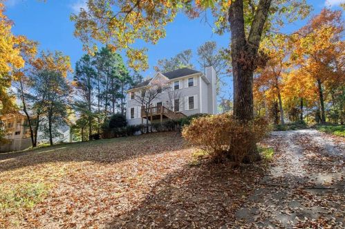 154 Plantation Trce, Holly Springs, GA 30188-2289