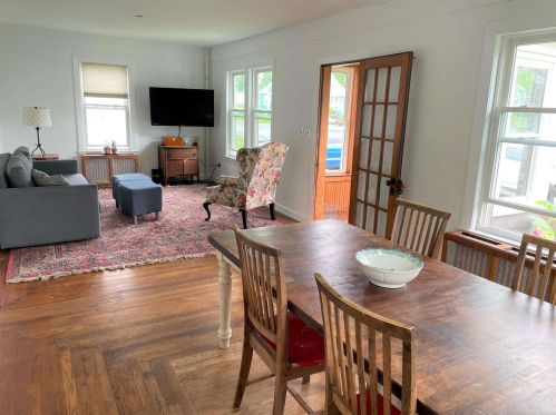 5 Coolidge Ave, Dover, NH 03820-3160