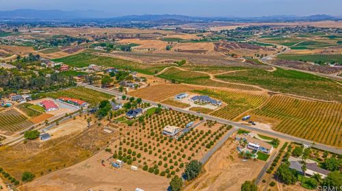33851 Madera De Playa, Temecula, CA 92592-9298