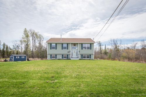 109 Lambert Rd, Brewer, ME 04412-5419
