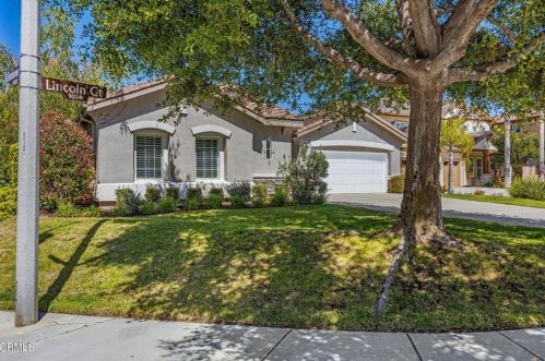 986 Lincoln Ct, Simi Valley, CA 93065-8359