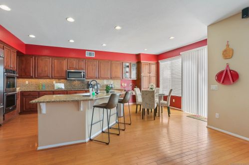 2255 Paseo Saucedal, Carlsbad, CA 92009-8705