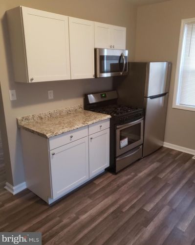 326 Broadway, Gloucester, NJ 08030-1001
