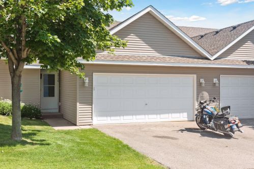 2770 Ridgeview Dr, Red Wing, MN 55066-4235