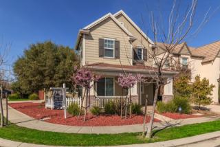 201 Orinda St, Tracy, CA 95391-1172