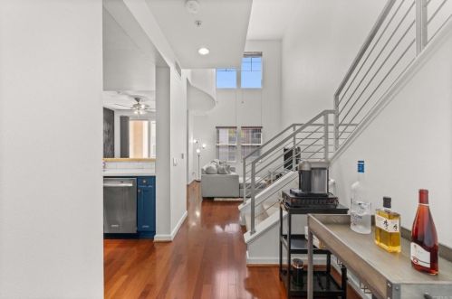 252 Jeanette Ln, Santa Ana CA  92705-6016 exterior