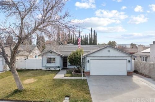 2132 Avenue, Lancaster, CA