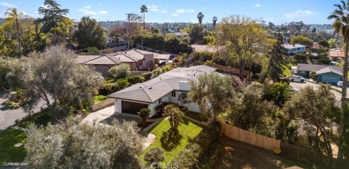 915 Alta Vista Dr, Vista CA  92084-5517 exterior