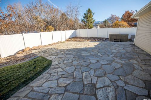 165 400, Smithfield UT 84335-1350 exterior