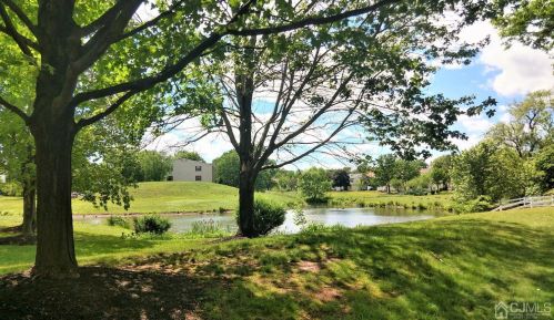 277 Hampshire Ct, Piscataway NJ  08854-6244 exterior
