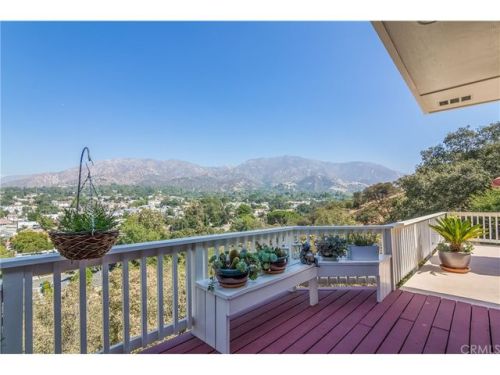 7036 Highcliff Trl, Tujunga, CA 91042-3114