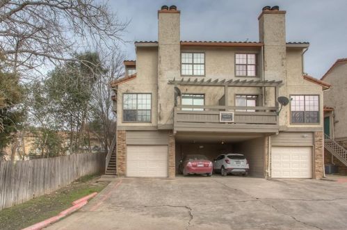 6512 Hickock Dr, Fort Worth, TX 76116-2125