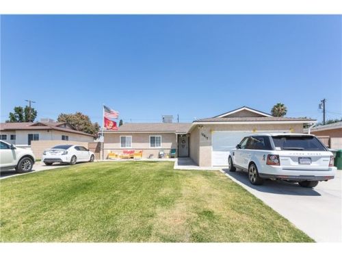 12817 Santa Ana Pl, Chino, CA 91710-3232