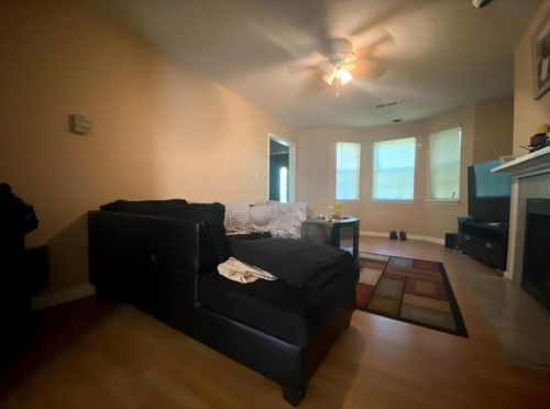 824 Boston Cmn, Atlanta GA  30349-6248 exterior