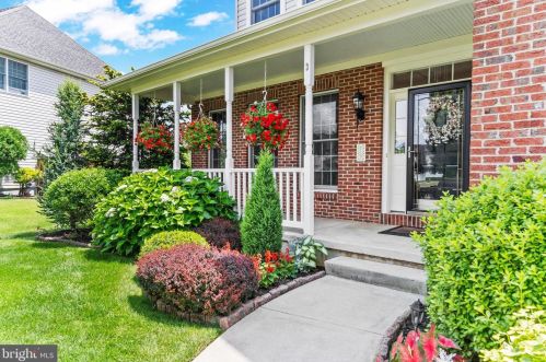 3 Summerhill Ct, Columbus, NJ 08022-1970