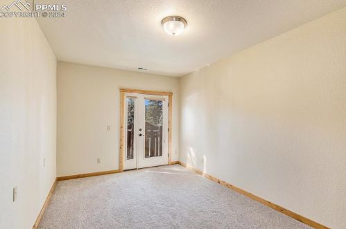 130 Elk Grove Ln, Woodland Park CO 80863-9158 exterior