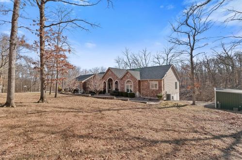 242 Highway Y, Winfield, MO 63389-2217