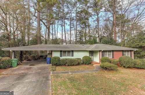 4132 Haverhill Dr, Atlanta GA  30342-3818 exterior