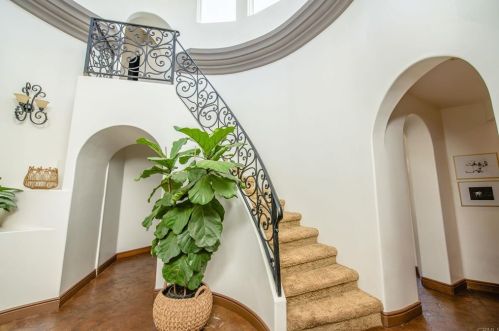3209 James Dr, Carlsbad, CA 92008-1962