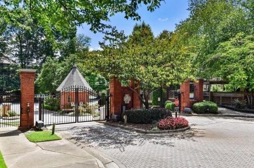 330 Mcgill Pl, Atlanta GA  30312-1049 exterior