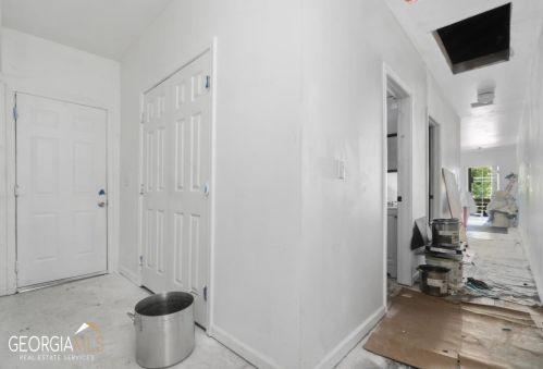862 Mitchell St, Atlanta GA  30303-3550 exterior