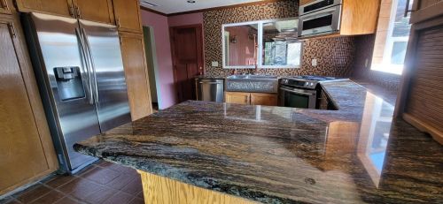 705 Cheyenne Ln, Auburn, CA 95603-9020