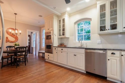 3103 Dl Dr, Atlanta GA  30305-2722 exterior