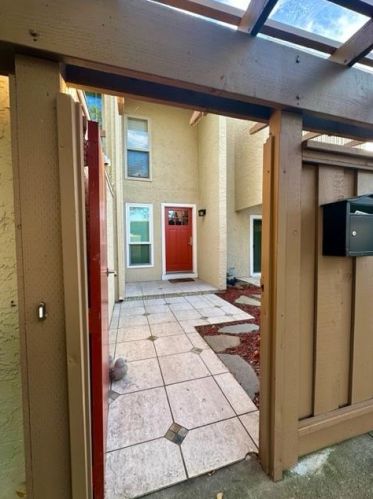 506 Cascade Ter, Sunnyvale, CA 94087-3266