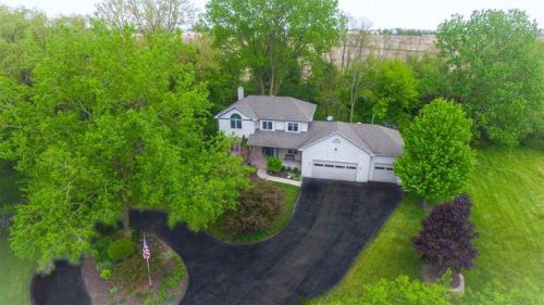15673 Caledonia Rd, Argyle, IL 61011-9517