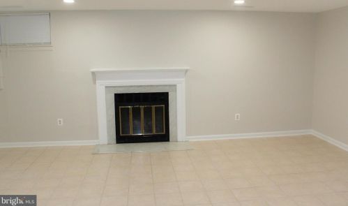 15034 Shamrock Ridge Rd, Silver Spring MD 20906-6107 exterior