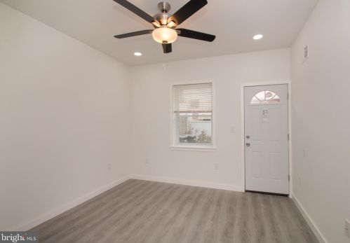 2437 13 St, Philadelphia PA  19107-5615 exterior