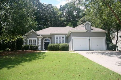 1023 Deer Hollow Dr, Holly Springs, GA 30189-6605