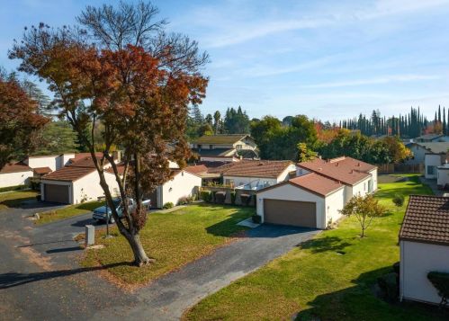 2018 Venetian Dr, Stockton, CA 95207-5432