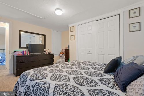542 Orange St, Lancaster PA  17603-3669 exterior